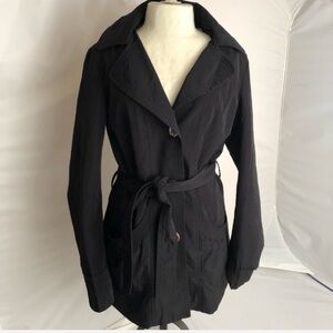 Laundry by Design fitted black belted hood trench coat